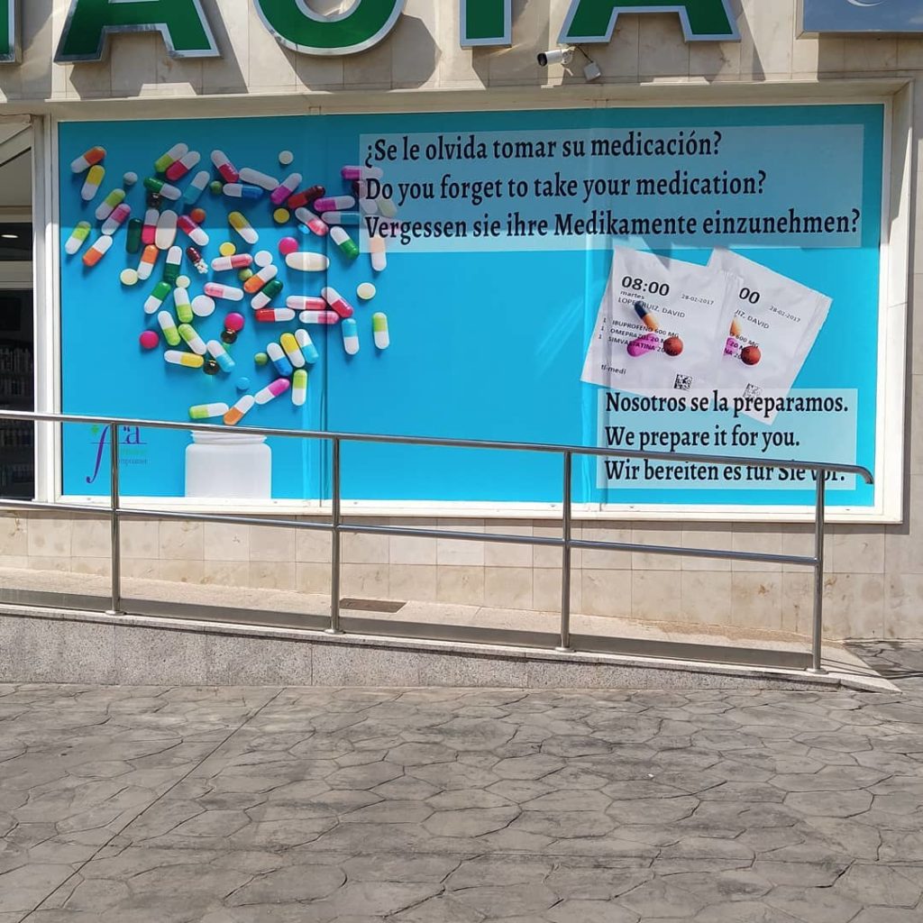 Vinilos fachada farmacia