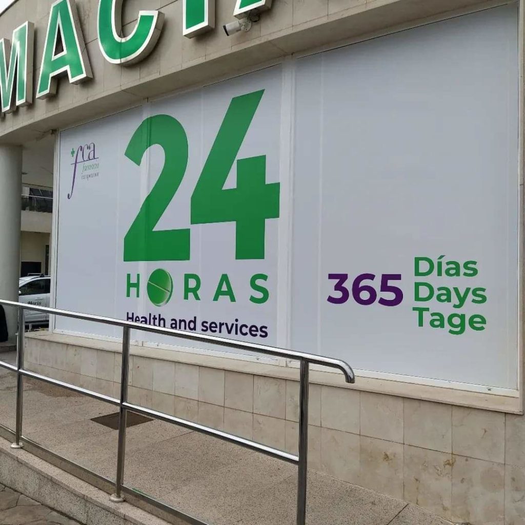Farmacia 24 horas fachada
